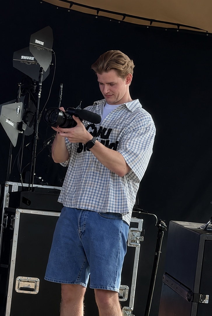 David met camera